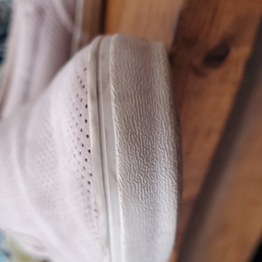 Old Navy Blush Slip On Sneaker sz 8 - Picture 7 of 7